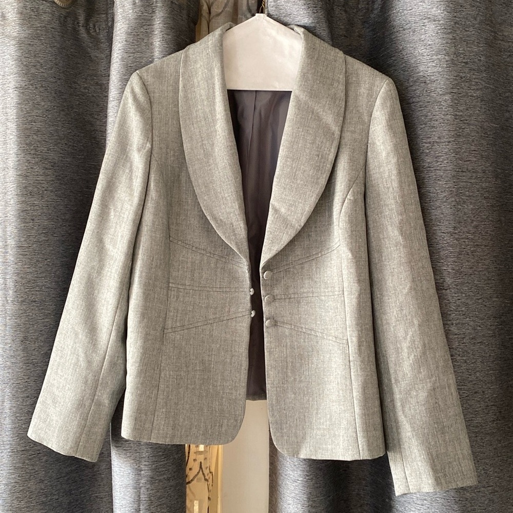 NWOT - Le Suit Blazer/ Jacket